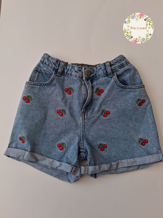 Denim Shorts with cherry embroidery