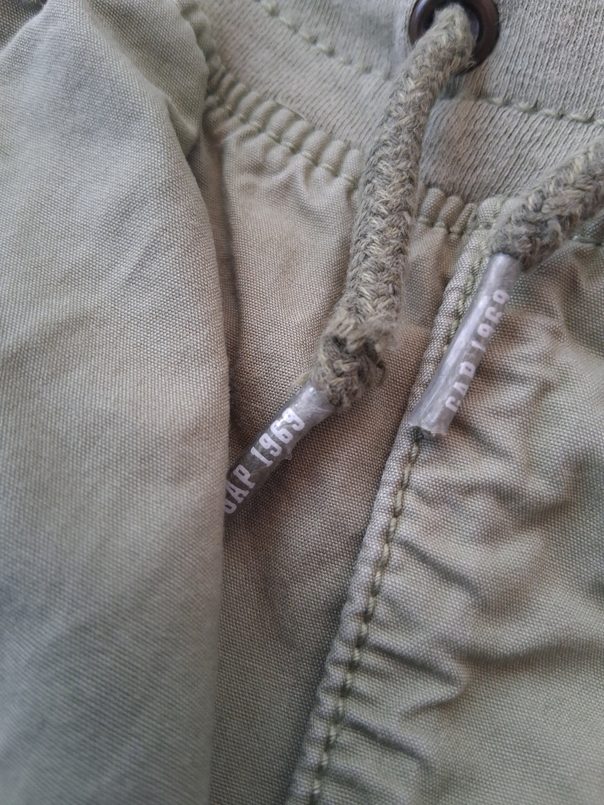 Gap - Khaki Combat style Shorts - 3 years (2-3 Years)